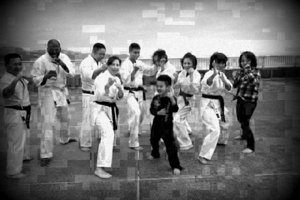 Karate-black-white-600x450