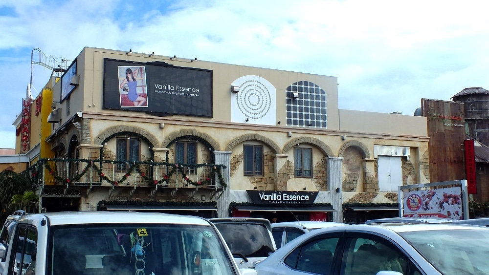 American clothes stores. Clothes stores
