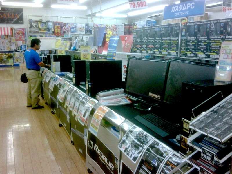 Going to PC stores in Japan! 