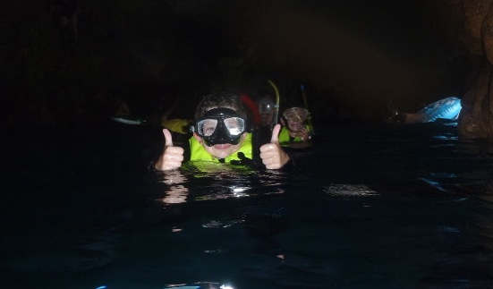 Snorkelling Thumbs Up