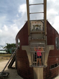 Pirate Ship Park l Okinawa Hai!