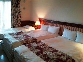 Seaside Hotel: The Beach l Okinawa Hai!