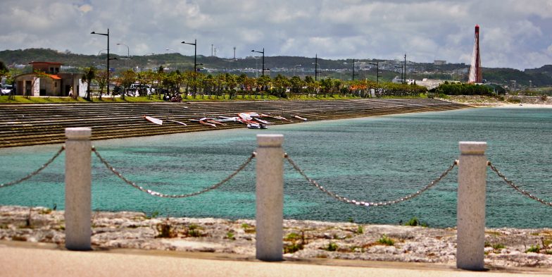 Windsurfing: Kaichu Doro, "The Red Bridge" l Okinawa Hai!