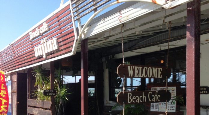 Anjina Beach Café l Okinawa Hai!