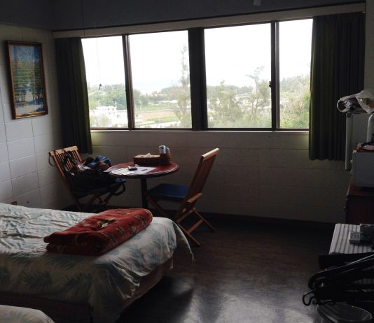 Surf Side Bed & Breakfast l Okinawa Hai!