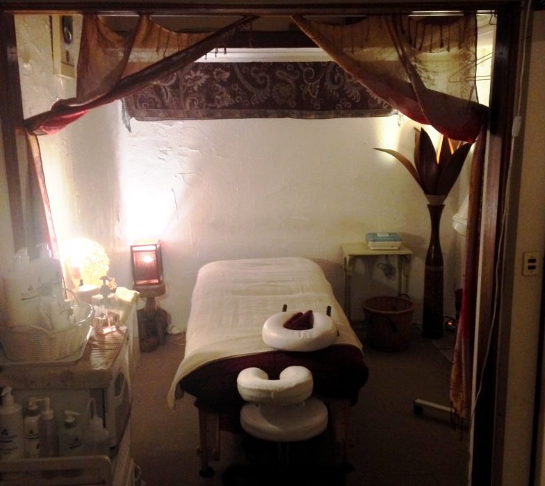 Reflow Aromatherapy Massage l Okinawa Hai!