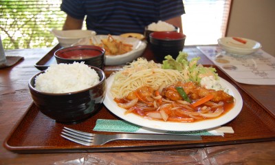 Igokochiya Izakaya in Yaka l Okinawa Hai!