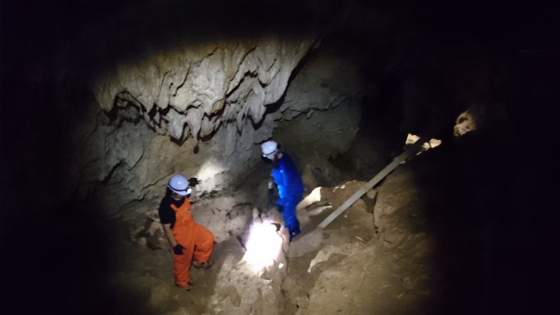 Matsuda Mēgā Gama Cave Tour l Okinawa Hai!