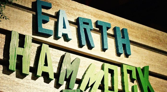 Earth Hammock Cafe | Okinawa Hai!