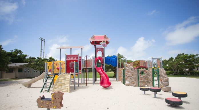 Yoshinoura Park | Okinawa Hai!