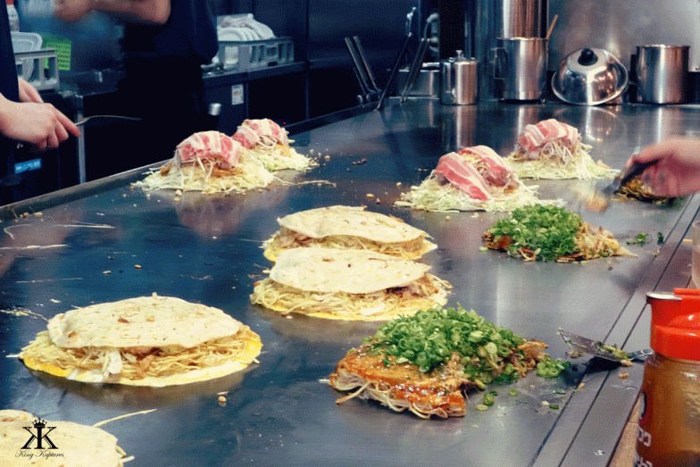 Hiroshima-2015,-Okonomiyaki,-grilled-deliciousness-WM