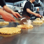 Hiroshima-2015,-Okonomiyaki,-line-chefs-2-WM