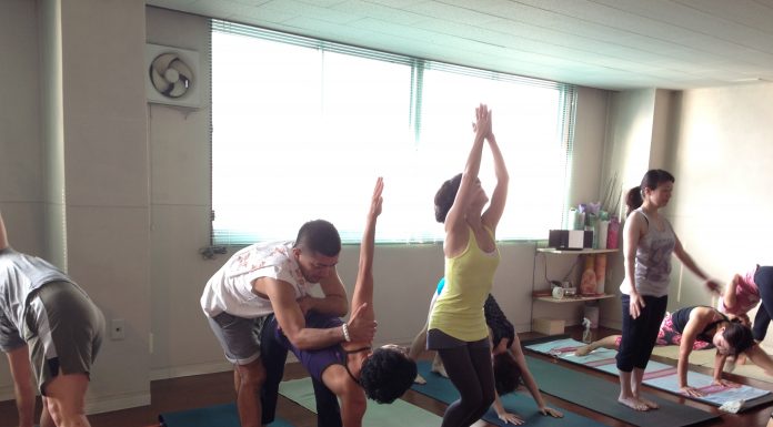 Fe-Nu Ashtanga Yoga | Okinawa Hai!