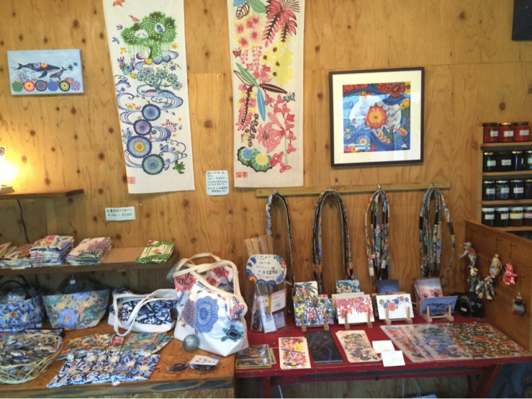 Nijigame Shouten 虹亀商店 RainbowTurtle Bingata Okinawa Hai