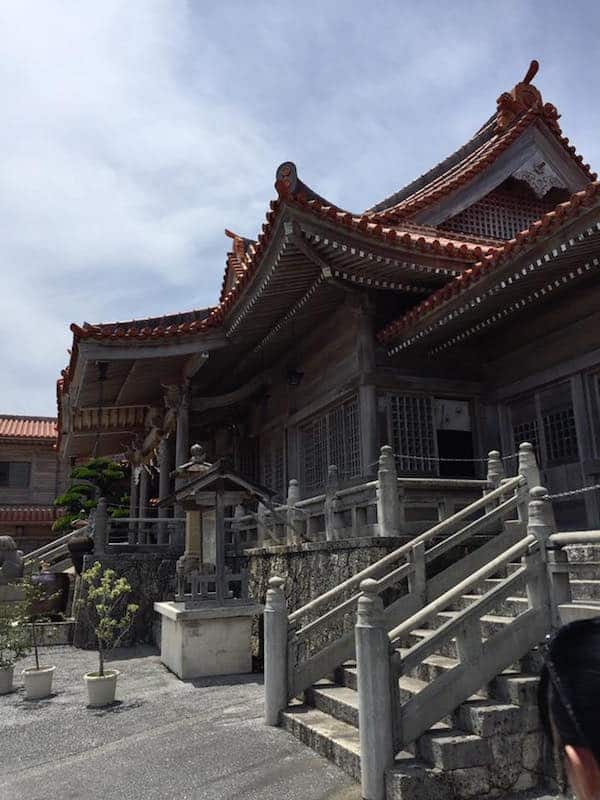 futenma-shrine-caves-001