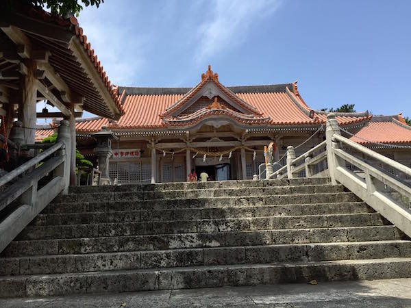 futenma-shrine-caves-002