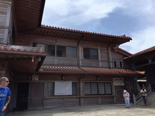 futenma-shrine-caves-004