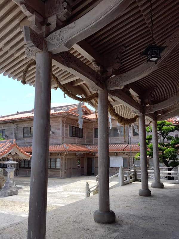 futenma-shrine-caves-010